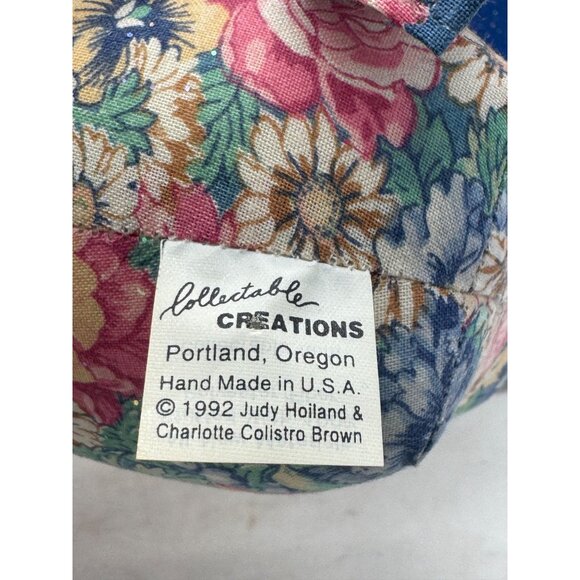 Vintage Pair of Collectable Creations Mr and Mrs Rabbit Stuffed Animals Easter D - Picture 9 of 9